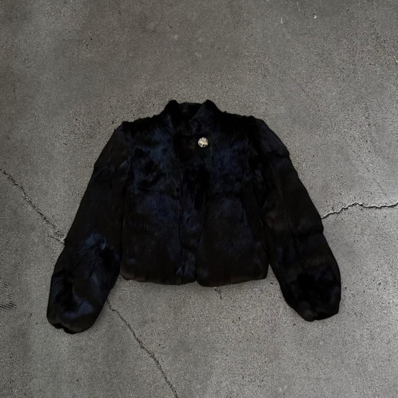 Luxurious Back Rabbit Coat - Picture 2 of 8